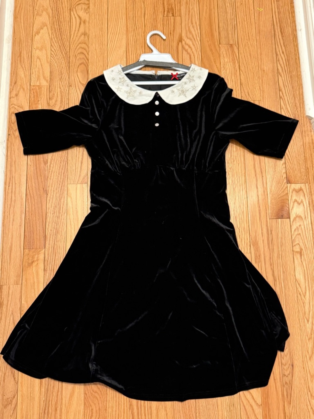 Women’s Hell Bunny Black Velvet Dress with Embroidered White Peter Pan Collar
